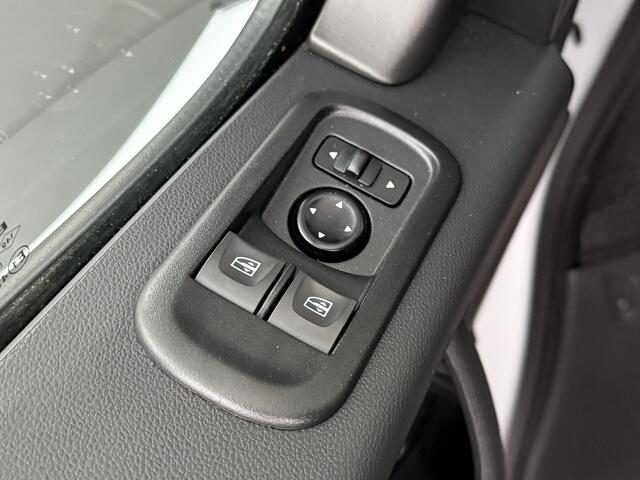 Renault MASTER 2.3DCi L3H2 | Leder | Navigatie | Camera | Multimedia | Airco | Cruise | 3-Zits