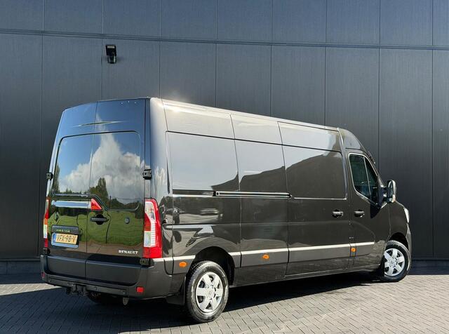 Renault MASTER 180PK L3H2 ZWART | Navi | Camera | Zonneklep | Betimmering | Trekhaak