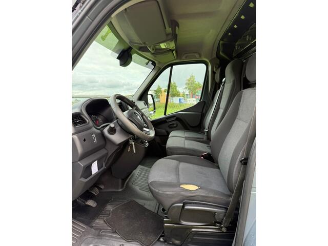Renault MASTER T35 2.3dCi L2H2 W.E.