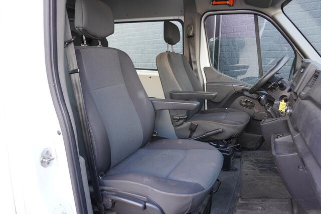 Renault MASTER 2.3 dCi 145PK L3H3 Dubbellucht Dubbelcabine EURO 6 - Airco - Navi - Cruise - €17.950,- Excl.