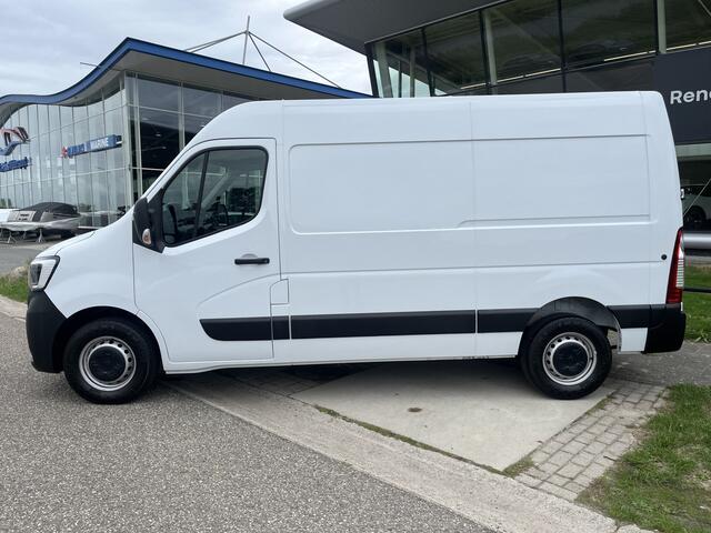 Renault MASTER T33 2.3 dCi 135PK L2H2 Comfort / Airco / Parkeerhulp Achter / Cruise /Vloer & wandbescherming