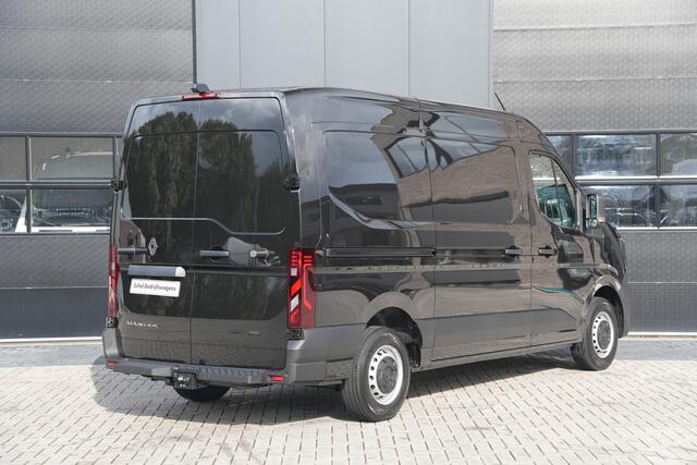 Renault MASTER E-Tech T35 L2H2 Advance Long Range 87 kWh 143pk - Navi - Camera - Betimmering - Stoelverwarming - AC-DC laden - Trekhaak - Rijklaar