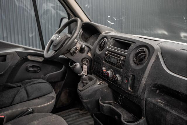 Renault MASTER 2.3 dCi 130 PK | L3H2 | 3-Zits | Camera | Cruise | Airco