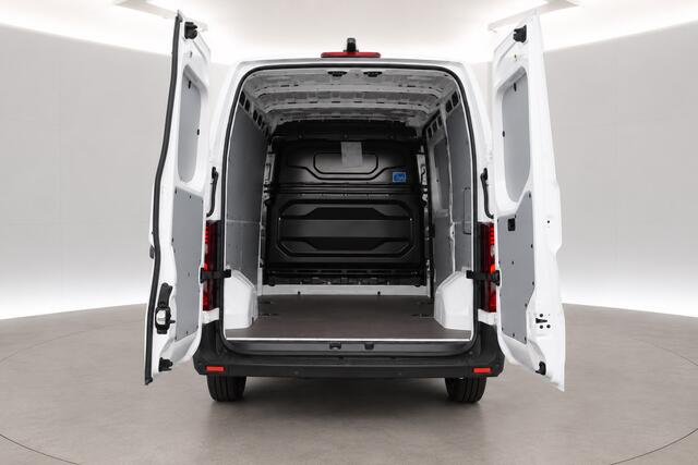 Renault MASTER E-Tech 87 kWh Long Range L2H2 | NIEUW | VERWACHT | Clima | Carplay | 2500kg Trekgew. | Camera | 3 Zits | LED | Parkeersens.