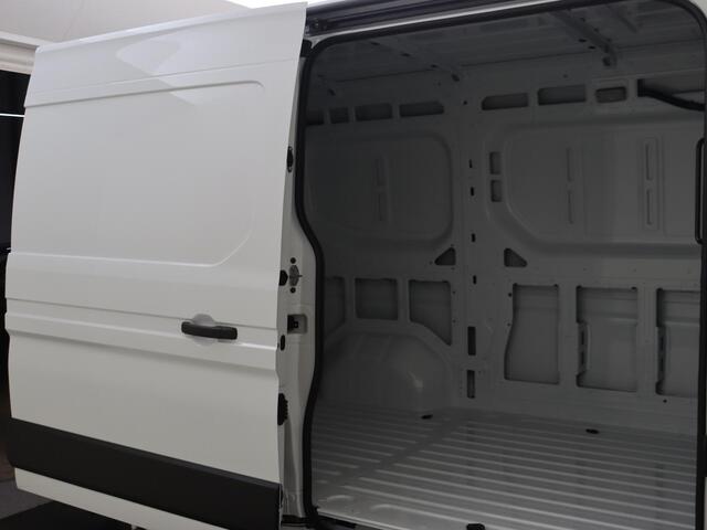 Renault MASTER T35 2.0 dCi 170 L2H2 Extra | Navigatie | trekhaak