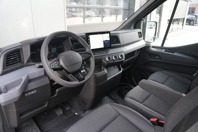 Renault MASTER E-Tech T35 L2H2 Advance Long Range 87 kWh 143pk - Navi - Camera - Betimmering - Trekhaak - 270 GR deuren - Rijklaar
