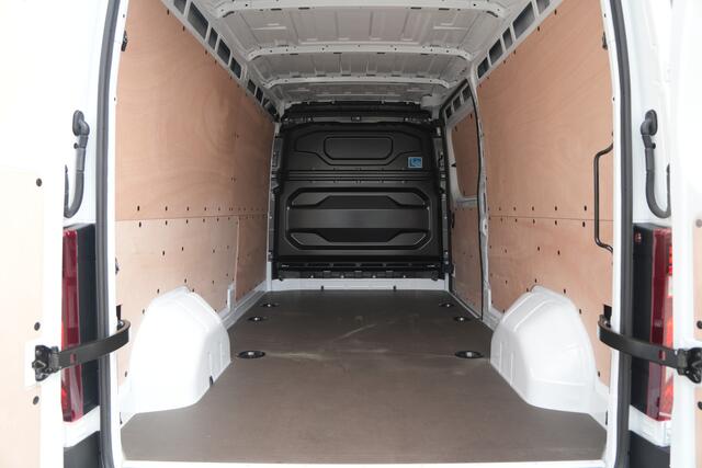 Renault MASTER E-Tech T35 L3H2 Advance Long Range 87 kWh 143pk - Navi - Camera - Betimmering - Trekhaak - 270 GR deuren - Rijklaar