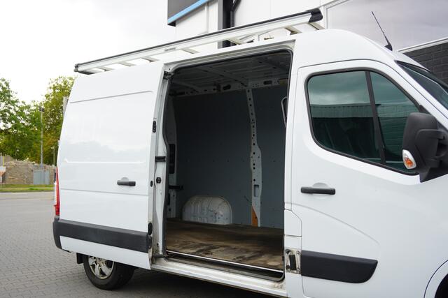 Renault MASTER 2.3 dCi 135PK L2H2 EURO 6 - Airco - Cruise - Imperiaal - €15.950,- Excl.