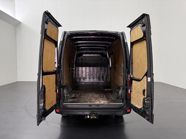 Renault MASTER 2.3DCi 135PK L2H2 Black Edition | Multimedia | Camera | 3-Zits | Airco | Cruise | Betimmering
