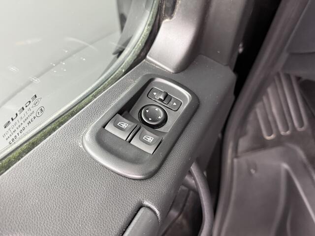 Renault MASTER 2.3DCi 135PK L2H2 Black Edition | Multimedia | Camera | 3-Zits | Airco | Cruise | Betimmering