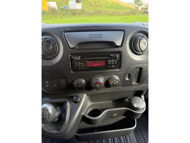 Renault MASTER T35 2.3 dCi L2H2