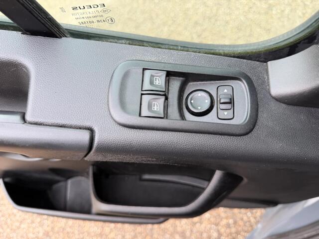 Renault MASTER 2.3DCI Dubbelcabine 6Pers Kipper Airco Navi 165PK 75,000KM N1