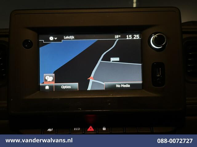 Renault MASTER 2.3 dCi 136pk L2H2 Euro6 Airco | Navigatie | Camera | Cruisecontrol | LED | 2500kg Trekhaak Parkeersensoren, Bijrijdersbank – foto 4