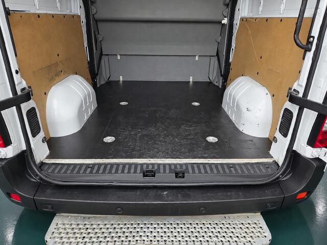 Renault MASTER T35 2.3 dCi L2H2 DC 7-Persoons Airco Cruisecontrol 136Pk Dubbelcabine – foto 9
