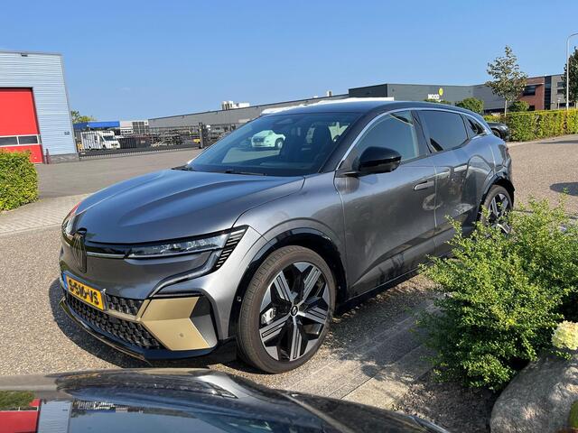 Renault MEGANE E-Tech EV60 Optimum Charge Iconic | Incl. BTW | Rondomzicht camera | Adaptive cruise control