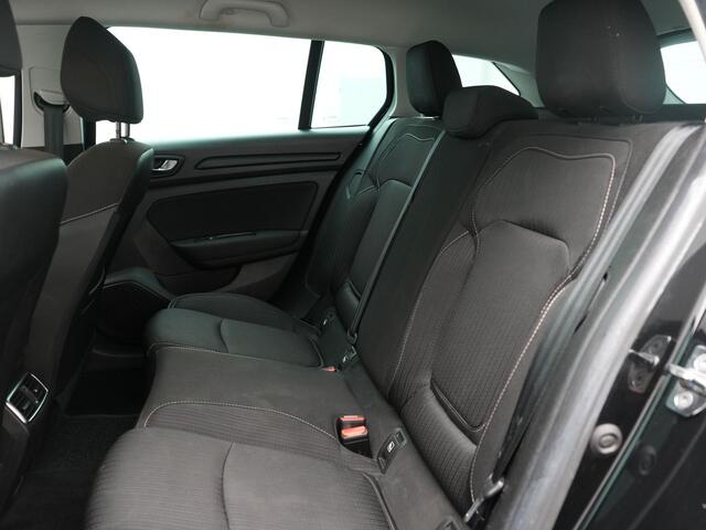 Renault MEGANE Estate TCe 100 Zen - Trekhaak - Navigatie