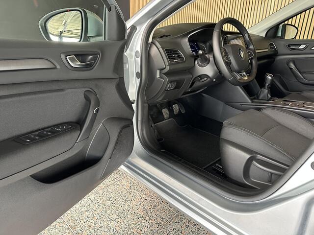 Renault MEGANE Estate 1.3 TCe 140 Equilibre