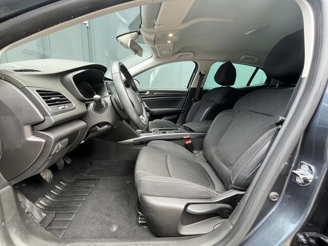 Renault MEGANE 1.3 TCe Limited / Apple Carplay & Android Auto / Navigatie groot scherm / Keyless Entry & Start / Cruise Control / Climate Control / Parkeersensoren achter / Bluetooth