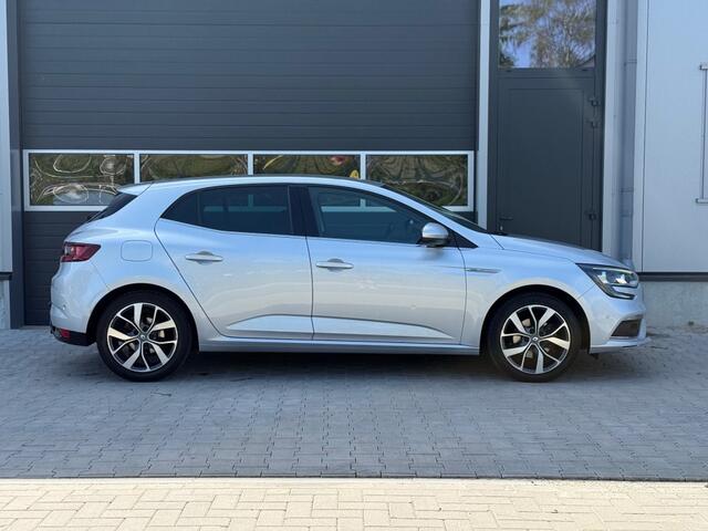 Renault MEGANE 1.2 TCE BOSE / NAVIGATIE MASSAGE DAB TEL PDC XENON TREKHAAK MULT