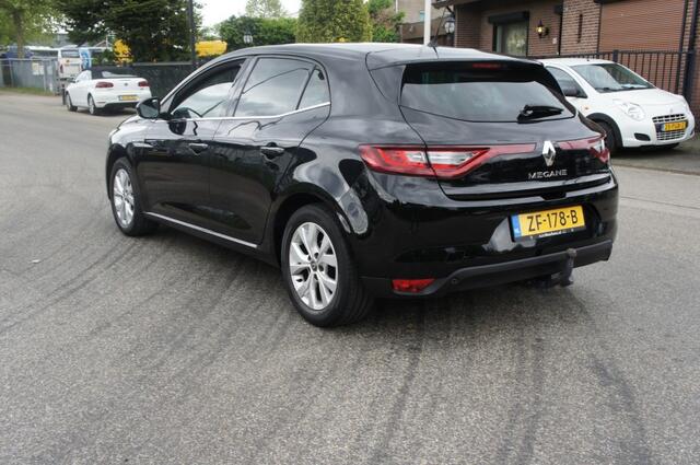 Renault MEGANE 1.3 TCE LIMITED 1eEIG TREKH/NAVI/CRUISE/PDC/ Apple Carplay/Andro