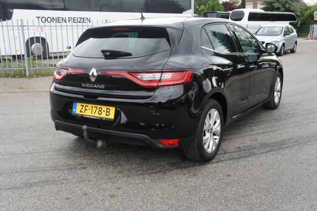 Renault MEGANE 1.3 TCE LIMITED 1eEIG TREKH/NAVI/CRUISE/PDC/ Apple Carplay/Andro