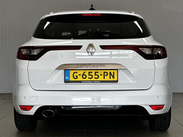 Renault MEGANE Estate 1.2 TCe Limited/ AUTOMAAAT/ Half-Leder-Alcantara/ LED Koplampen/ Lane-Assist./ Keyless/ Stoelverw./ Sfeerverl./ 16'' LMV/ DAB+/ Navi/ Clima/ Cruise/ Bluetooth/ Multi. LEDER. Stuur/ Mistl./ PDC/ Chroom/ Dakrai