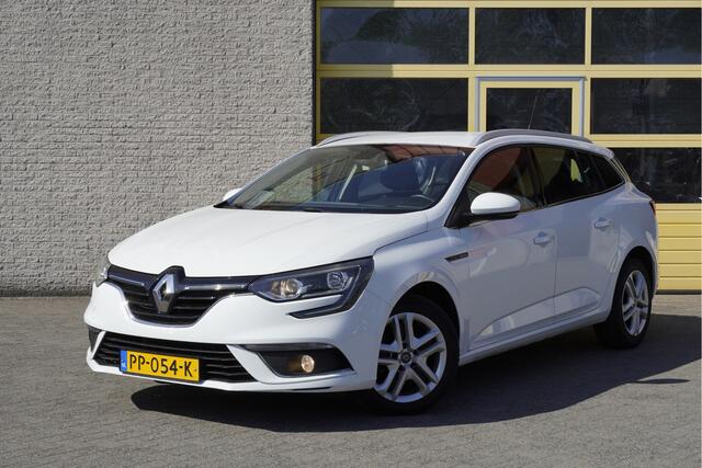 Renault MEGANE Estate 1.5 dCi Eco2 Zen BJ2017 Led | Pdc | Navi | Climate control | Cruise control | Getint glas | Distributieriem vv op 128.000KM!