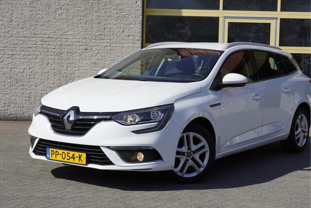 Renault MEGANE Estate 1.5 dCi Eco2 Zen BJ2017 Led | Pdc | Navi | Climate control | Cruise control | Getint glas | Distributieriem vv op 128.000KM!