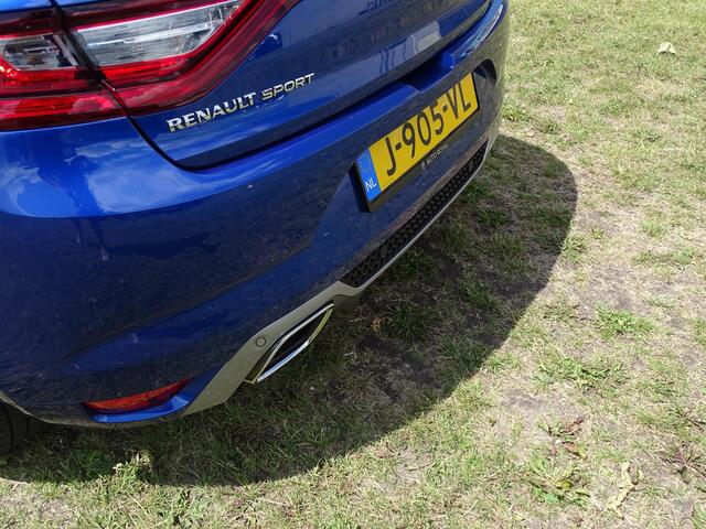 Renault MEGANE 1.6 GT 205 pk 5-deurs - Automaat, Navigatie, LED koplampen, Automatische airco, Cruise Control, Parkeersensoren, Sportinterieur, 4 wiel besturing,
