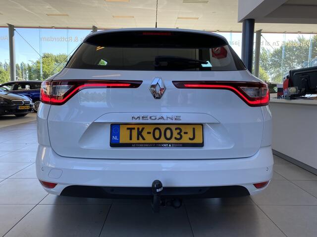Renault MEGANE Estate 1.2 TCe Limited,Automaat,Navigatie,Parkeerassistent,Climate&Cruisecontrol,Trekhaak,Stoelverwarming,Spraakbediening,V&ASensoren,Aux Ipod Aansluiting,18 Inch Lmv