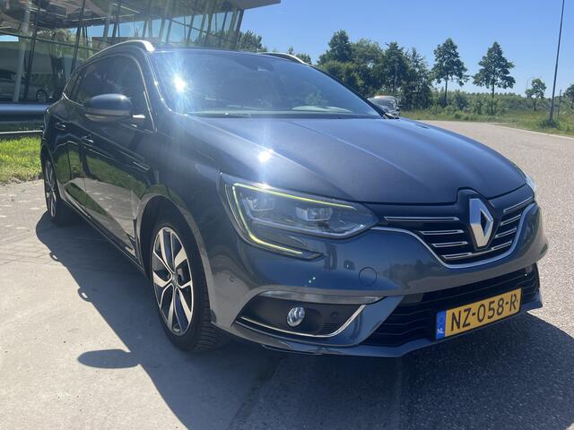 Renault MEGANE Estate 1.2 TCe Bose / Schuif-Kanteldak / Head-Up Display / Cruise / Applecarplay - Androidauto /