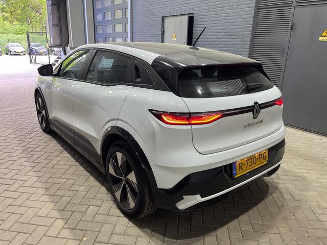 Renault MEGANE E-Tech EV60 Optimum Charge Equilibre | Incl BTW | Camera | Apple Carplay | Keyless | 18 Inch