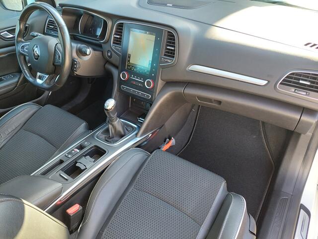 Renault MEGANE Estate 1.3 TCe 141 PK Bose PANO DAK CAMERA PARK ASSIST HALF LEER LED NAVI CRUISE ECC TREKHAAK
