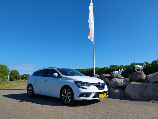 Renault MEGANE Estate 1.3 TCe 141 PK Bose PANO DAK CAMERA PARK ASSIST HALF LEER LED NAVI CRUISE ECC TREKHAAK