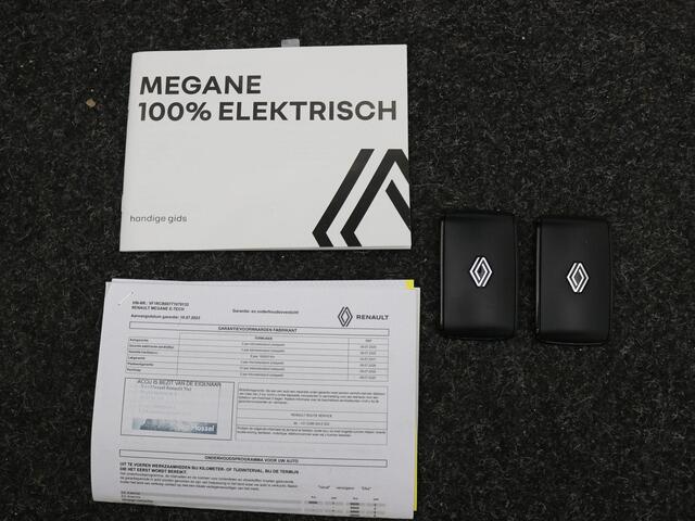 Renault MEGANE E-Tech EV60 Optimum Charge Evolution / Trekhaak / 900KG Trekgewicht / 75KG Kogeldruk / Navigatie / 3-Fase Laden / 1ste Eigenaar / Dealer onderhouden / Historie aanwezig / NL Auto /