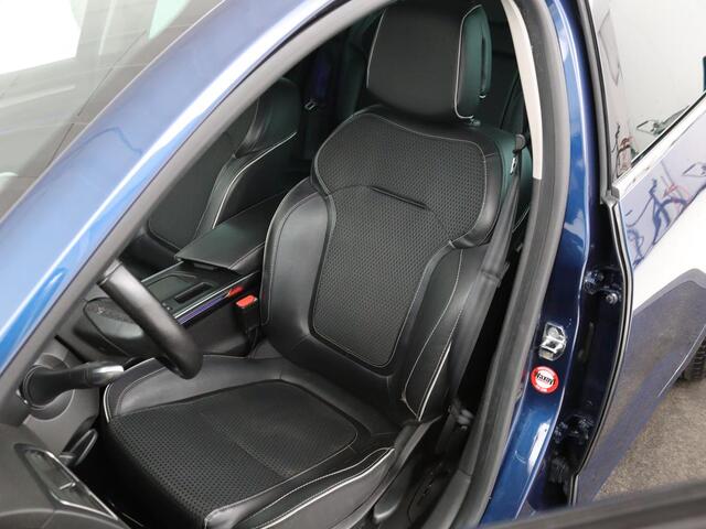 Renault MEGANE 1.2 TCe Bose | 1e eigenaar | Trekhaak | Camera | Half leder | Carplay | Navigatie | Keyless | Massage | Climate control | Parkeerhulp | Cruise control