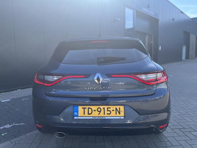 Renault MEGANE TCe 130 Bose 1E EIGENAAR | DEALERONDERHOUDEN | NAVIGATIE | SENSOREN V+A | BOSE | CLIMATE EN CRUISE CONTROL | LEDEREN BEKLEDING |