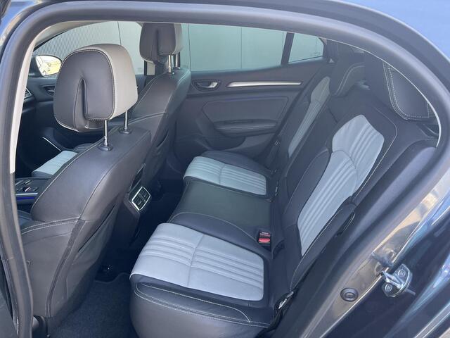Renault MEGANE TCe 130 Bose 1E EIGENAAR | DEALERONDERHOUDEN | NAVIGATIE | SENSOREN V+A | BOSE | CLIMATE EN CRUISE CONTROL | LEDEREN BEKLEDING |