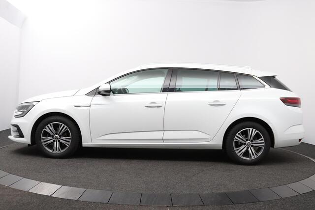 Renault MEGANE Estate 1.3 TCe Intens | Automaat | Navigatie 7" | Apple Carplay | LED | PDC | LMV 16" | Trekhaak | All-Seasons