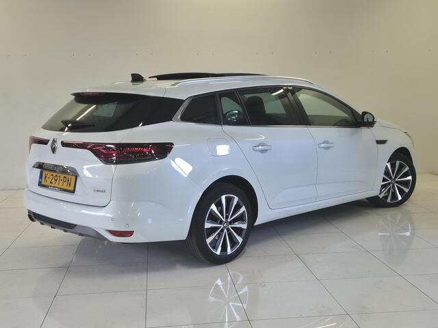 Renault MEGANE Estate 1.3 TCe R.S. Line | Panoramadak | Head up display | Bose |