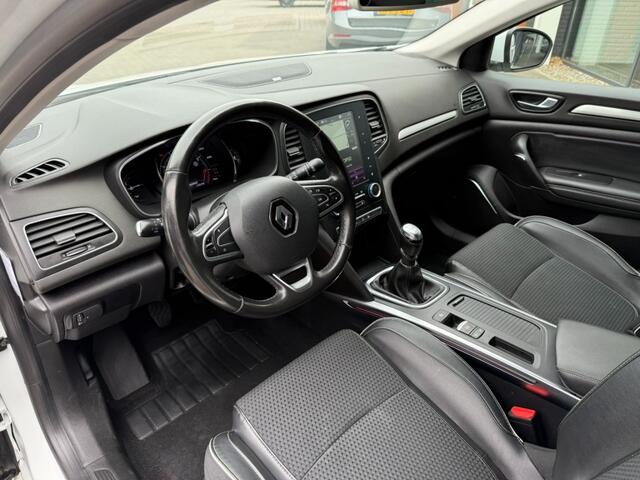 Renault MEGANE 1.3 TCE BOSE,Schuifdak,EasyLife Pack,Trekhk,Half Leer,Gr.Nav