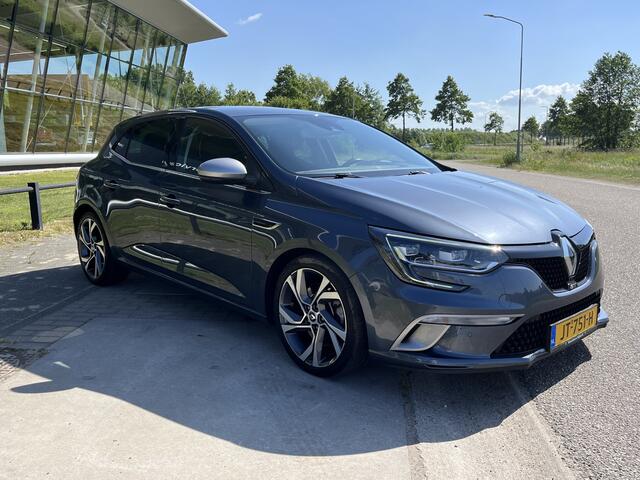 Renault MEGANE 1.6 TCe GT 205 PK / Automaat / 4Control/Camera / Bose Sound / Stoelverw. / Keyless / PDC V+A / Climate / LMV /