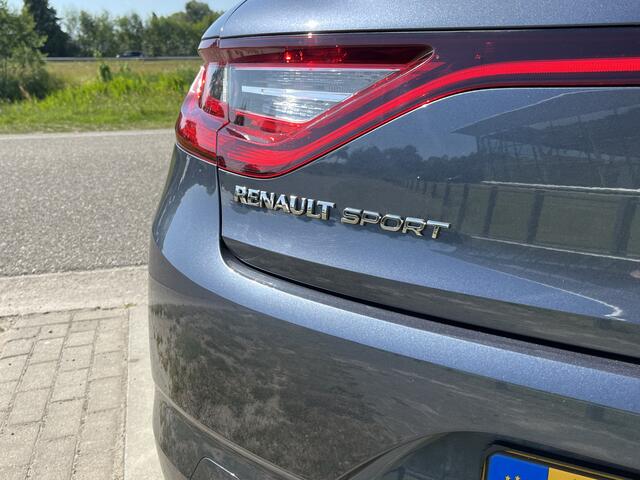 Renault MEGANE 1.6 TCe GT 205 PK / Automaat / 4Control/Camera / Bose Sound / Stoelverw. / Keyless / PDC V+A / Climate / LMV /