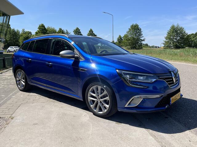 Renault MEGANE Estate 1.5 Blue dCi GT-Line / Dealer onderhouden / Open dak / Keyless / Climate / Lane assist / PDC. Achter / 17'' LMV /