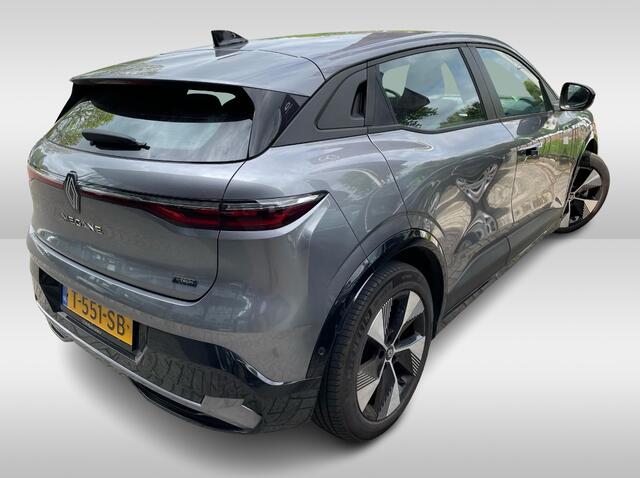 Renault MEGANE E-Tech 11.018 km! EV60 Optimum Charge Business Ed. Evolution / Camera / Navigatie / Keyless / 18'' / Winter Pack / DAB / ACC / Warmtepomp
