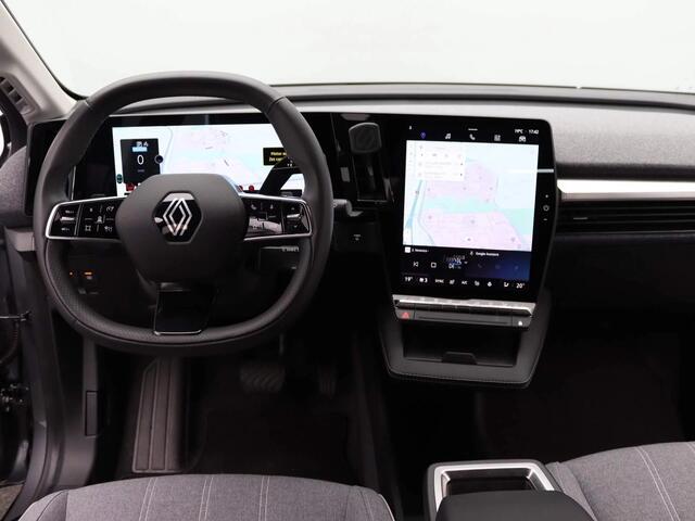Renault MEGANE E-Tech 11.018 km! EV60 Optimum Charge Business Ed. Evolution / Camera / Navigatie / Keyless / 18'' / Winter Pack / DAB / ACC / Warmtepomp