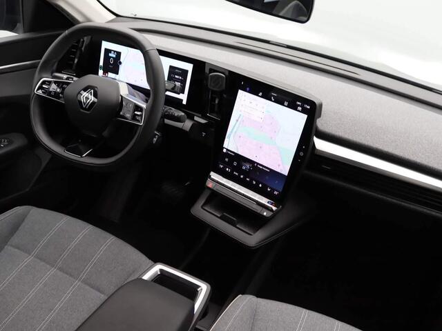 Renault MEGANE E-Tech 11.018 km! EV60 Optimum Charge Business Ed. Evolution / Camera / Navigatie / Keyless / 18'' / Winter Pack / DAB / ACC / Warmtepomp