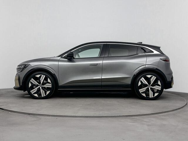 Renault MEGANE E-Tech EV60 220Pk Iconic | Harman Kardon | Stoel & Stuurwielverwarming | 360 Graden Camera's | Dodehoek Detectie | Leder Interieur | 20'' Lichtmetalen Velgen | Climate Control | Navigatie