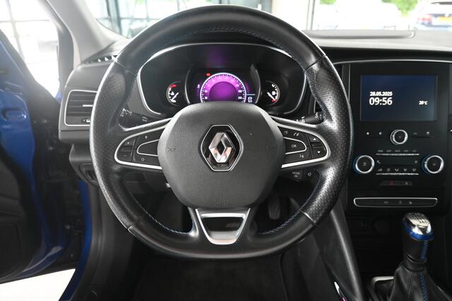 Renault MEGANE Estate 1.2 TCe GT-Line Navigatie ECC Cruise control Panoramadak Kuipstoelen Sfeerverlichting Inruil Mogelijk!