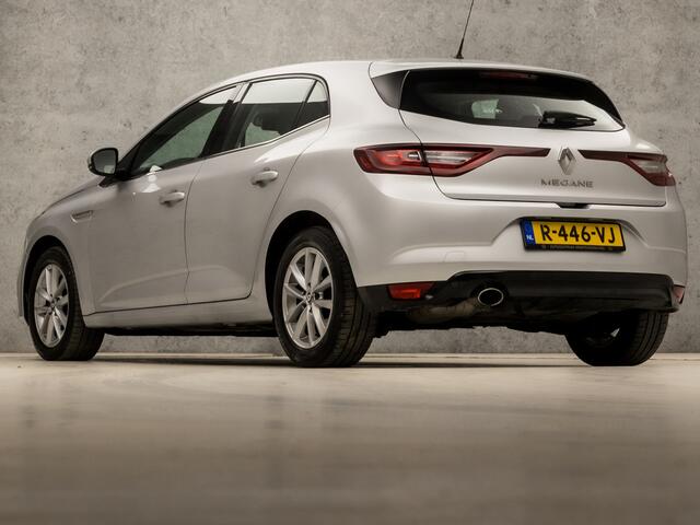 Renault MEGANE 1.2 TCe Limited Sport (VIRTUAL COCKPIT, APPLE CARPLAY, GROOT NAVI, STOELVERWARMING, LEDER, SPORTSTOELEN, PARKEERSENSOREN, GETINT GLAS, NIEUWE APK, NIEUWSTAAT)
